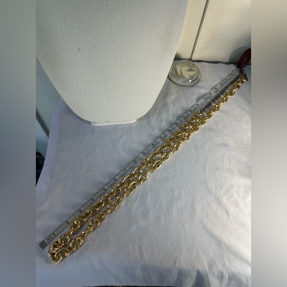 Older Vincero chunky textured link chain necklace - Picture 4 of 8